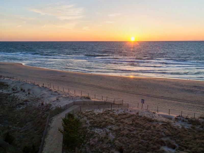Hilton Garden Inn Ocean City Oceanfront Экстерьер фото